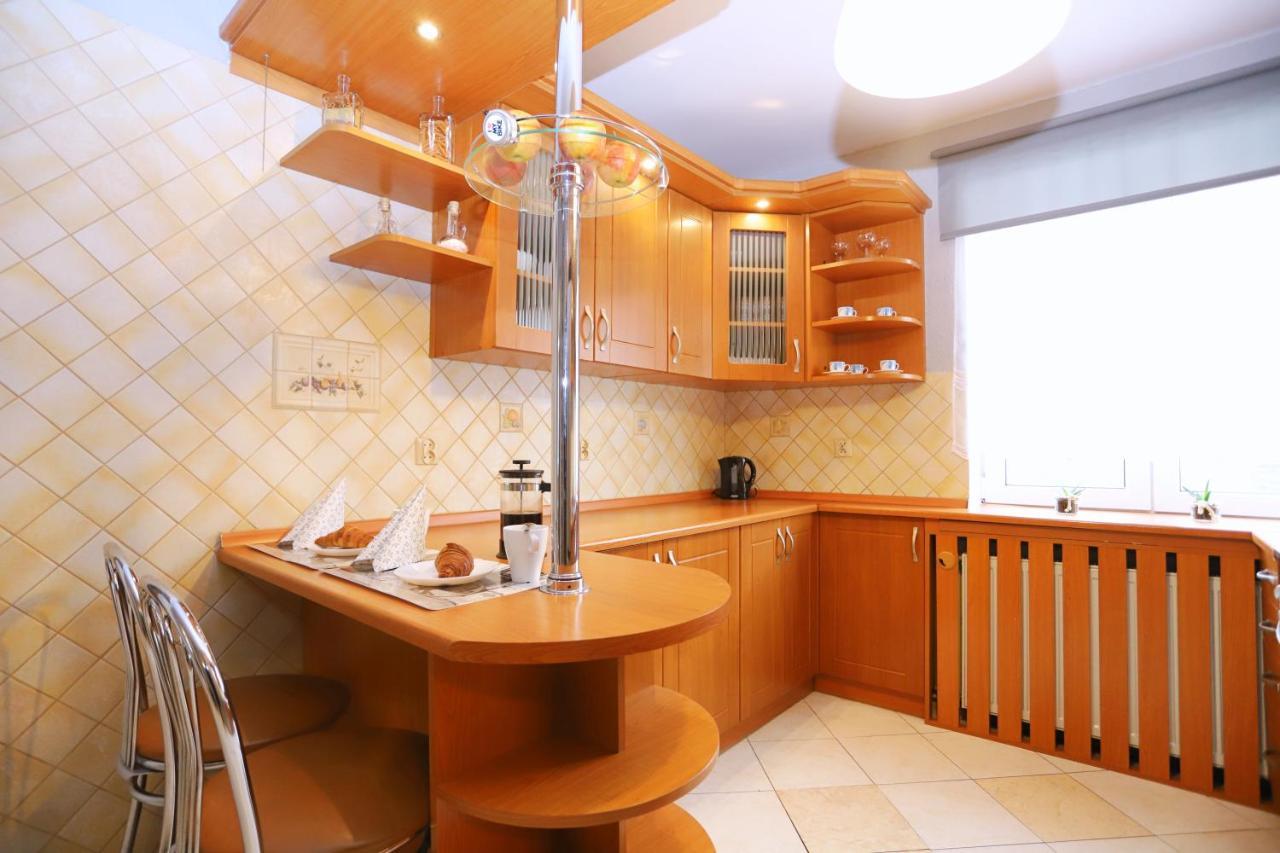 Appartement Apartament Rowerlovy à Wałbrzych Extérieur photo