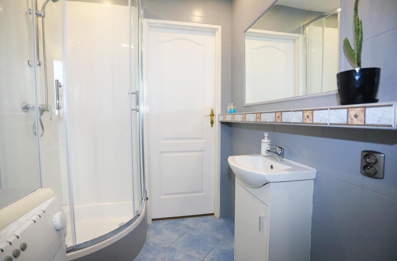 Appartement Apartament Rowerlovy à Wałbrzych Extérieur photo